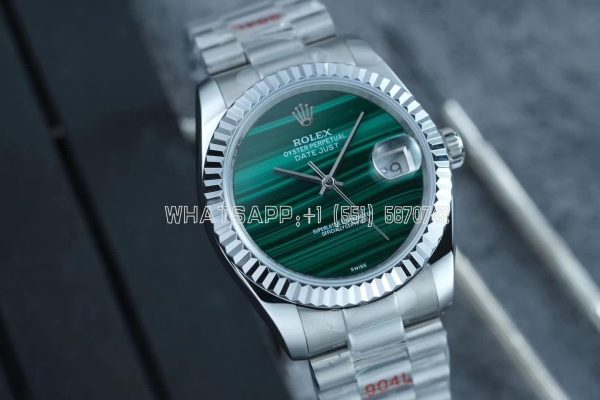 Rolex Datejust 36 904L Stainless Steel Case & Oyster Bracelet Green Malachite Dial