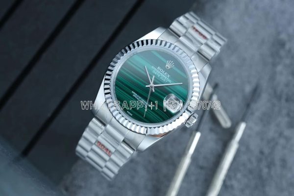 Rolex Datejust 36 904L Stainless Steel Case & Oyster Bracelet Green Malachite Dial