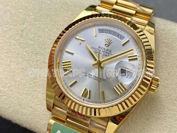 Rolex Day-Date 40mm 228238 Silver Roman Dial Yellow Gold VR3255 AR Factory