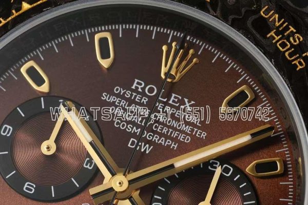 Rolex Daytona DiW COLOR CHANGING Edition Brown Gold Carbon Fiber - Image 4