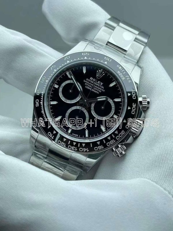 Rolex Daytona 126500 Black Dial on SS Bracelet Strap 4131