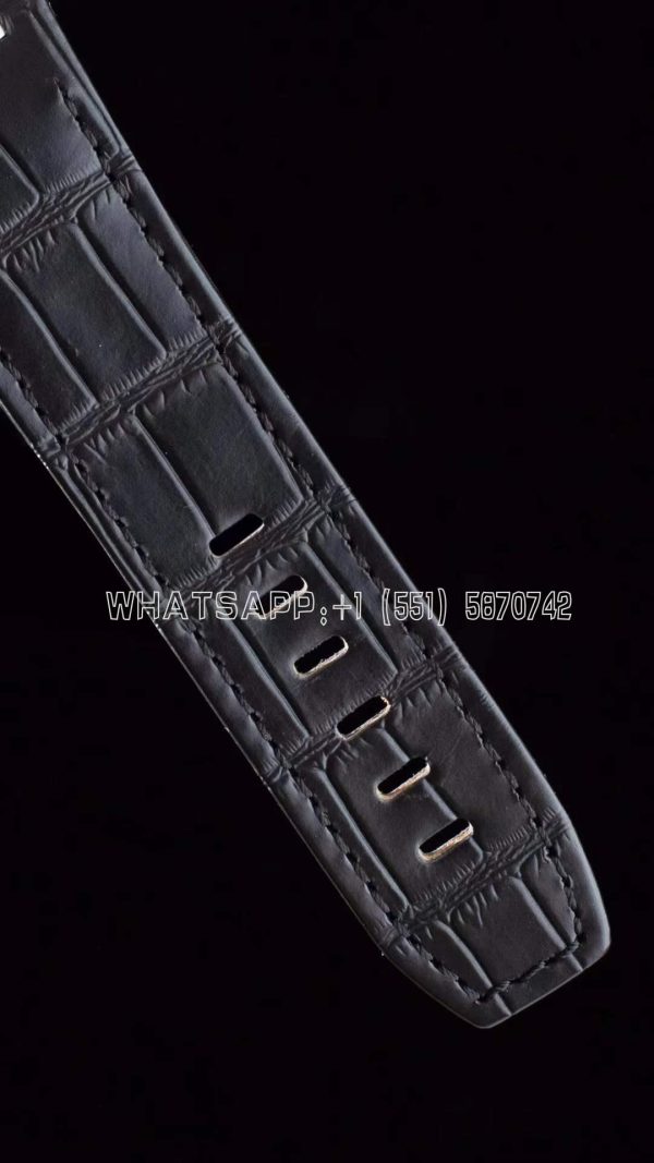 Audemars Piguet Royal Oak Offshore 44mm Black Ceramic Ref. 26411 - Image 9