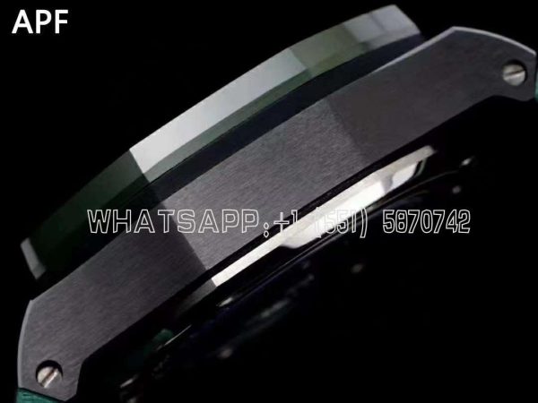 Audemars Piguet Royal Oak Offshore 44mm Green Dial on Green Rubber Strap A3126 - Image 6