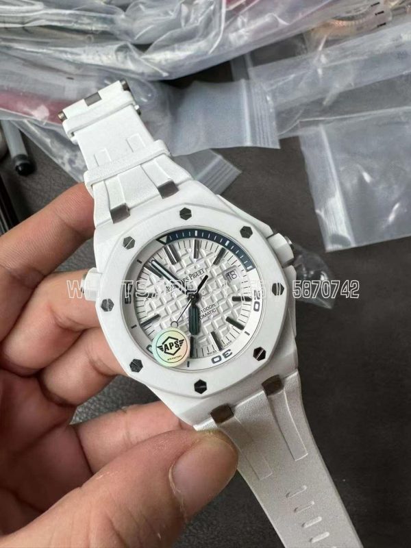 Audemars Piguet Royal Oak Offshore Diver 15707 White Ceramic SA3120