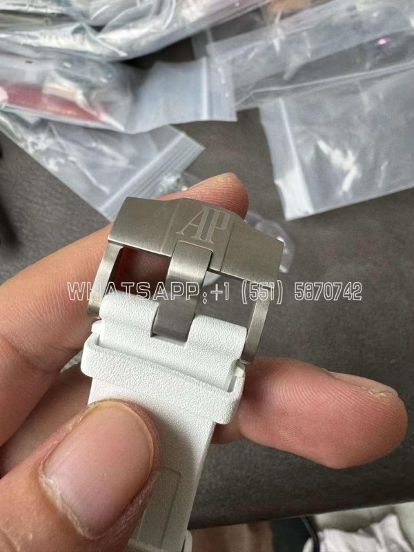 Audemars Piguet Royal Oak Offshore Diver 15707 White Ceramic SA3120 - Image 8