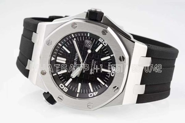 Audemars Piguet Royal Oak Offshore Diver Steel 15703 with Rubber Strap