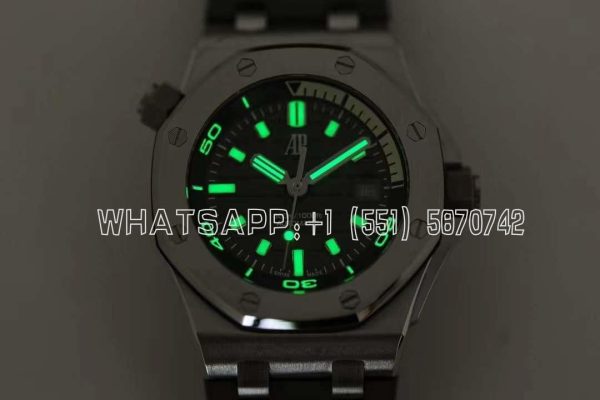 Audemars Piguet Royal Oak Offshore Diver Steel Grey Dial Ref. 15720ST - Image 9