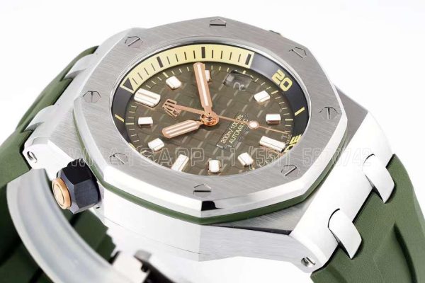 Audemars Piguet Royal Oak Offshore Diver Steel Khaki Dial Ref. 15720ST - Image 5