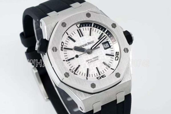 Audemars Piguet Royal Oak Offshore Diver Steel White Dial