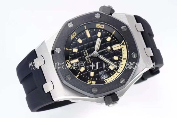 Audemars Piguet Royal Oak Offshore Diver White Gold Black Dial Ref. 15720CN