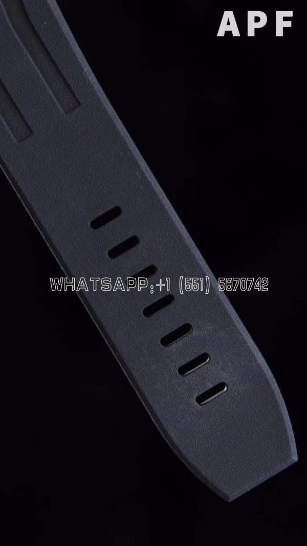 Audemars Piguet Royal Oak Offshore Novelty 44mm Black Dial 26405CE - Image 9