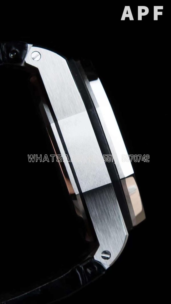 Audemars Piguet Royal Oak Offshore Novelty 44mm Grey Dial with Ceramic Bezel in Steel - Image 9