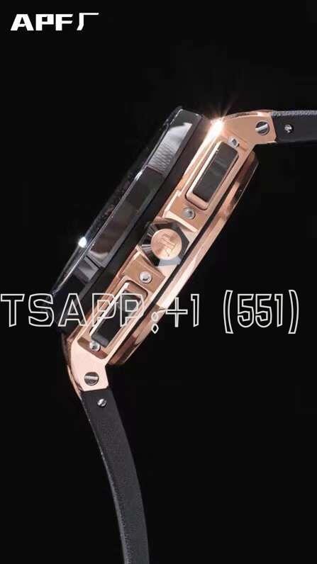 Audemars Piguet Royal Oak Offshore Novelty 44mm Rose Gold 26401RO SIHH 2017 - Image 6