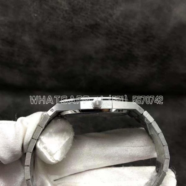Audemars Piguet Royal Oak 15202 39mm Yellow Dial - Image 5