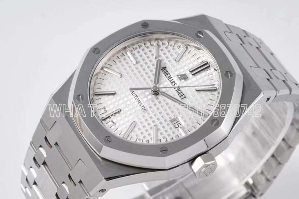 Audemars Piguet Royal Oak 15400 41mm Steel White Dial