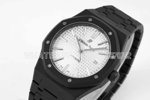 Audemars Piguet Royal Oak 15400 White Dial in PVD
