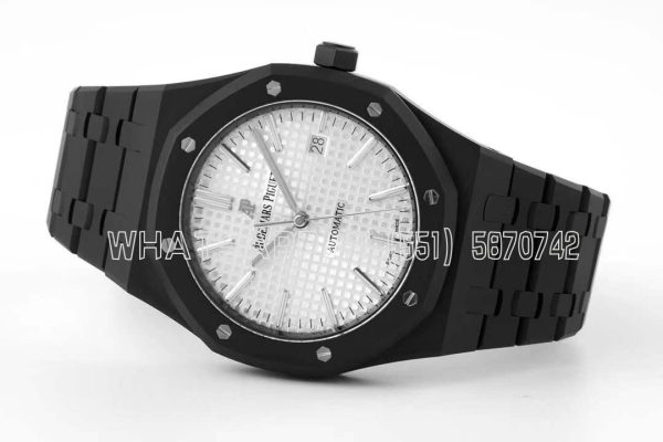 Audemars Piguet Royal Oak 15400 White Dial in PVD