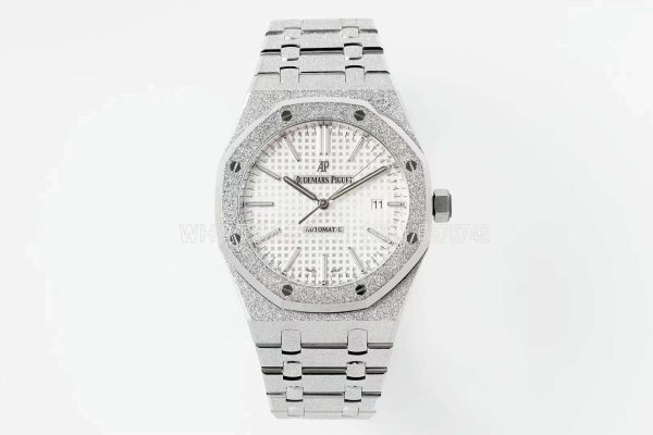 Audemars Piguet Royal Oak 15410 37mm White Dial in Frosted Gold