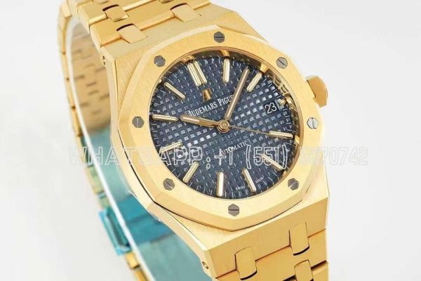 Audemars Piguet Royal Oak 15450 37mm Blue Dial in Yellow Gold