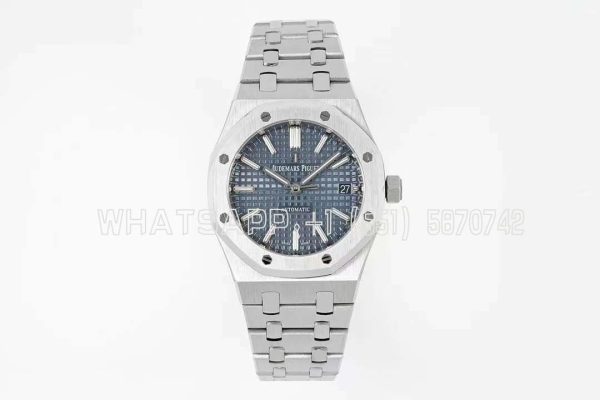 Audemars Piguet Royal Oak 15450ST 37mm Blue Dial in Steel