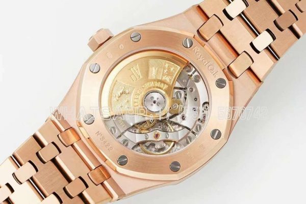 Audemars Piguet Royal Oak 15450ST 37mm White Dial in Rose Gold - Image 8