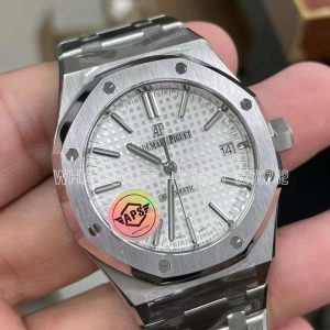 Audemars Piguet Royal Oak 15450ST 37mm White Dial in Steel