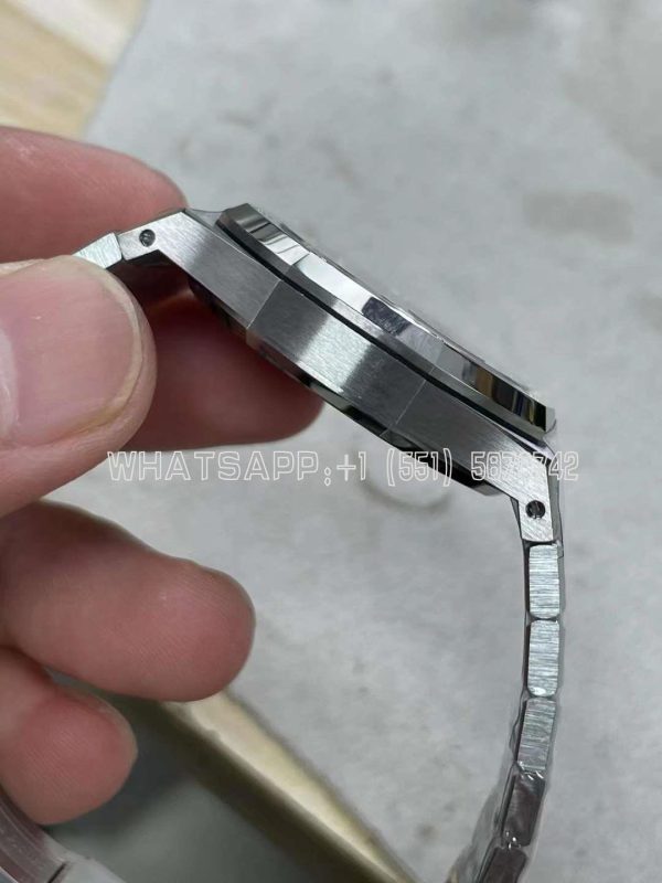 Audemars Piguet Royal Oak 15450ST 37mm White Dial in Steel - Image 6