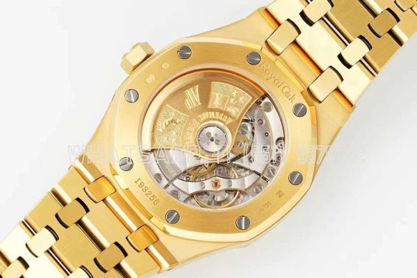 Audemars Piguet Royal Oak 15450ST 37mm White Dial in Yellow Gold - Image 9