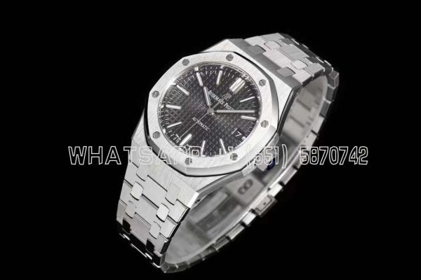 Audemars Piguet Royal Oak 15451ST 37mm Black Dial in Steel