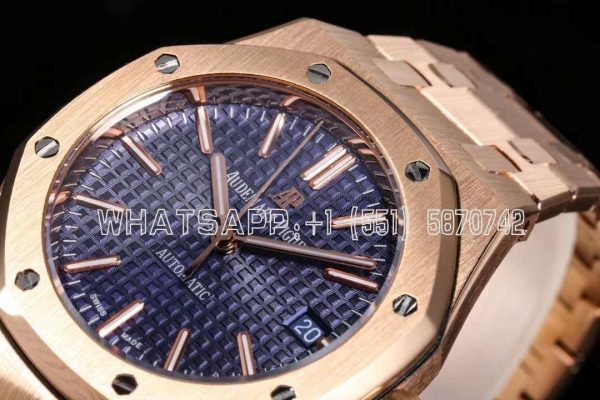 Audemars Piguet Royal Oak 15451ST 37mm Blue Dial in Rose Gold - Image 5