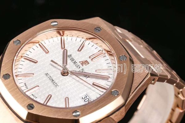 Audemars Piguet Royal Oak 15451ST 37mm White Dial in Rose Gold - Image 5
