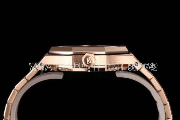 Audemars Piguet Royal Oak 15451ST 37mm White Dial in Rose Gold - Image 6