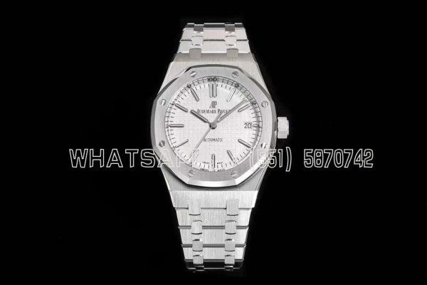 Audemars Piguet Royal Oak 15451ST 37mm White Dial in Steel