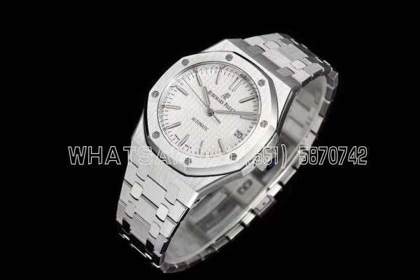 Audemars Piguet Royal Oak 15451ST 37mm White Dial in Steel