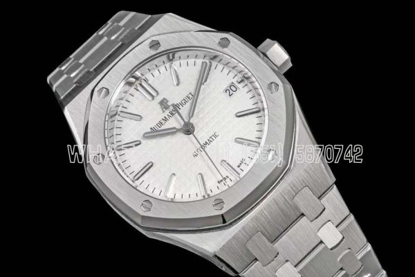 Audemars Piguet Royal Oak 15451ST 37mm White Dial in Steel