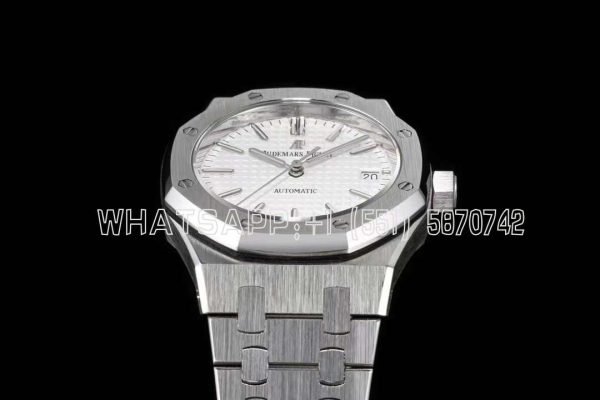 Audemars Piguet Royal Oak 15451ST 37mm White Dial in Steel