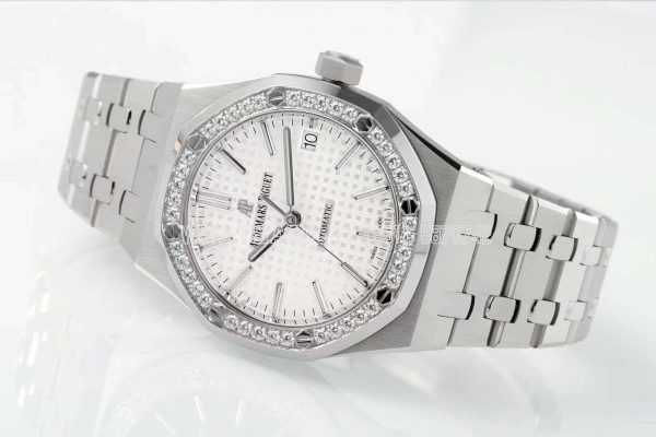 Audemars Piguet Royal Oak 15451ST 37mm White Dial in Steel with Diamond Bezel