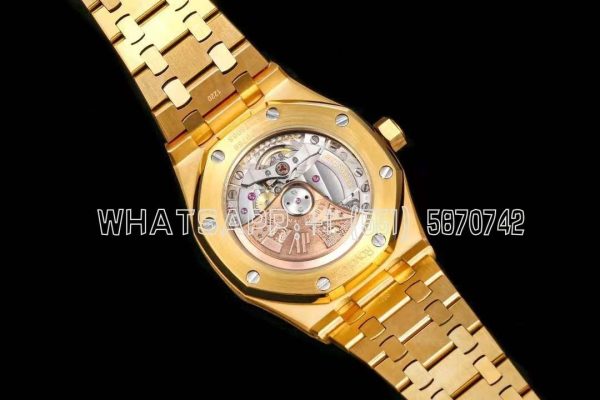Audemars Piguet Royal Oak 15451ST 37mm White Dial in Yellow Gold - Image 9