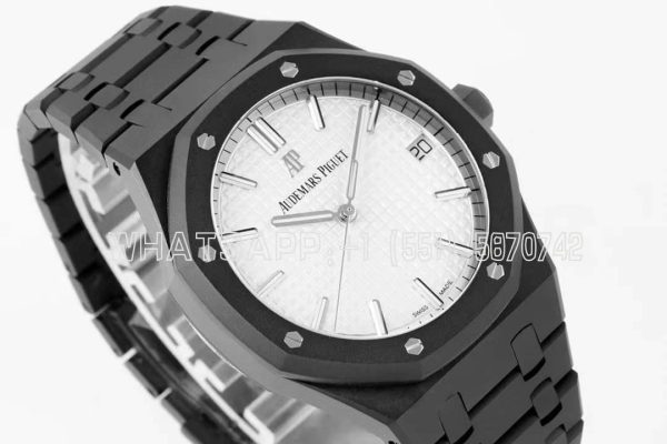Audemars Piguet Royal Oak 15500 41mm White Dial in PVD