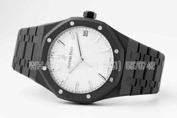 Audemars Piguet Royal Oak 15500 41mm White Dial in PVD