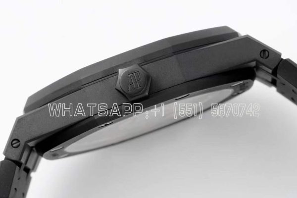 Audemars Piguet Royal Oak 15500 41mm White Dial in PVD - Image 6