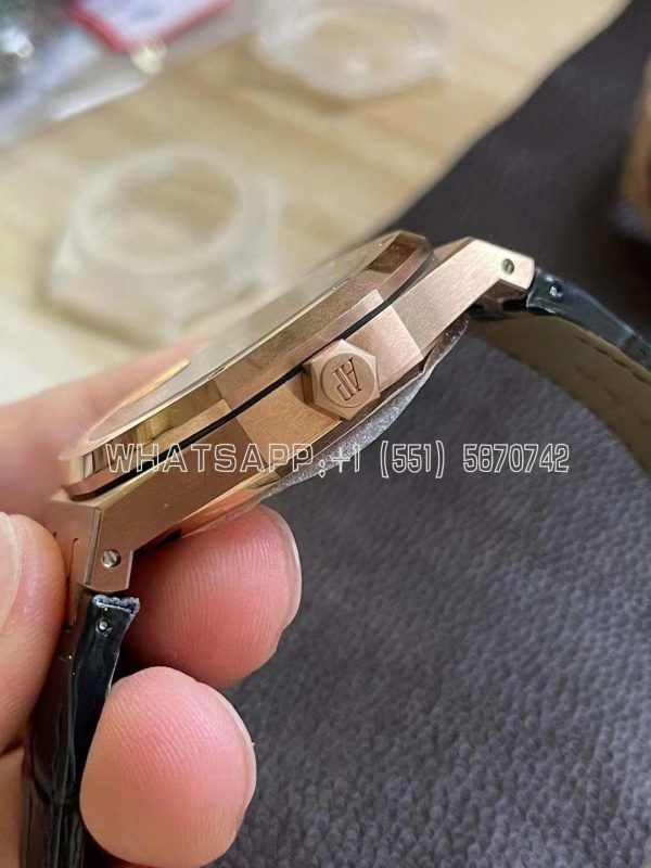 Audemars Piguet Royal Oak 15510 41mm Blue Dial Rose Gold and Leather straps - Image 5