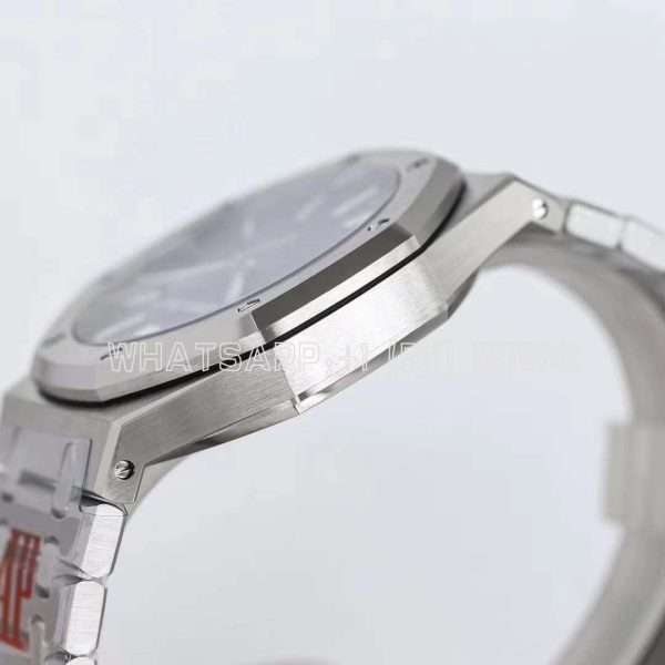 Audemars Piguet Royal Oak 15510 Black Dial “50th Anniversary” - Image 7