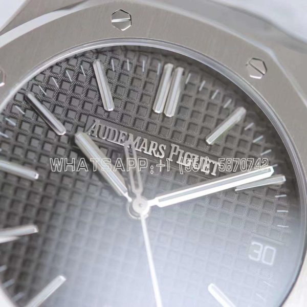 Audemars Piguet Royal Oak 15510 Grey Dial “50th Anniversary” - Image 4
