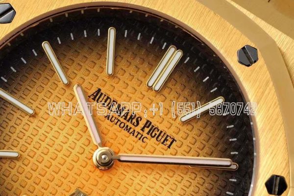 Audemars Piguet Royal Oak 16202 39mm Smoked Yellow Dial in Yellow Gold - Image 4