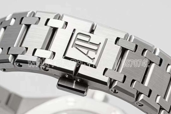 Audemars Piguet Royal Oak 16202ST.OO.1240ST.02 Night Blue Dial - Image 8
