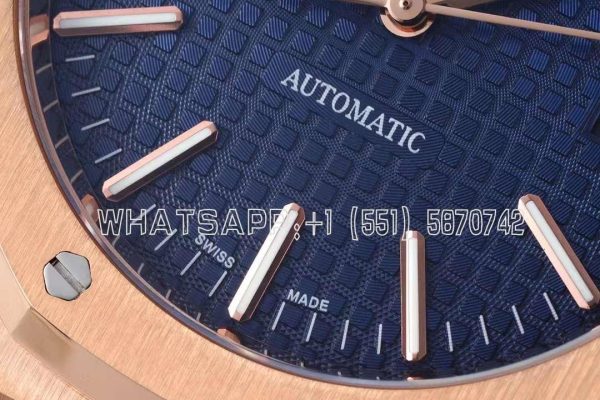 Audemars Piguet Royal Oak 41mm 15400 Blue Textured Dial on Rose Gold Bracelet - Image 4