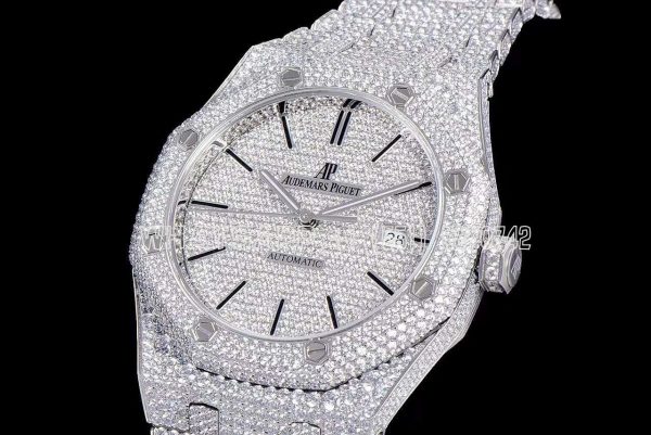 Audemars Piguet Royal Oak 41mm 15400 Iced Out Steel in Stick Markers