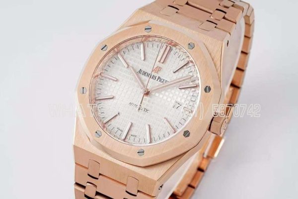 Audemars Piguet Royal Oak 41mm 15400 White Textured Dial on Rose Gold Bracelet