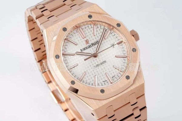 Audemars Piguet Royal Oak 41mm 15400 White Textured Dial on Rose Gold Bracelet